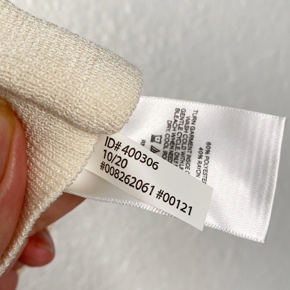 EXPRESS SHORT SLEEVE CREAM SWEATER SZ XS - Picture 8 of 9